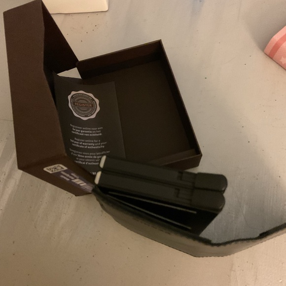 Secrid Matte Black Leather Card Holder - Picture 4 of 8